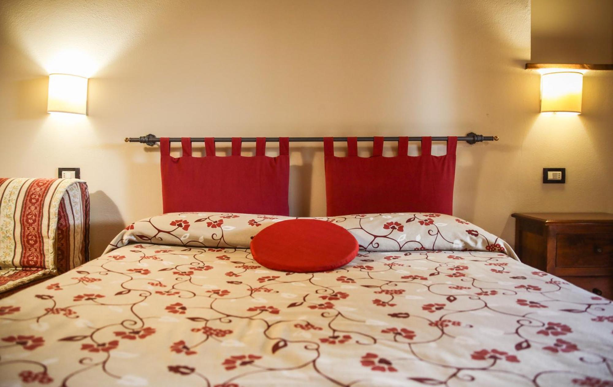 Agriturismo La Vecchia Quercia モンテメラノ エクステリア 写真