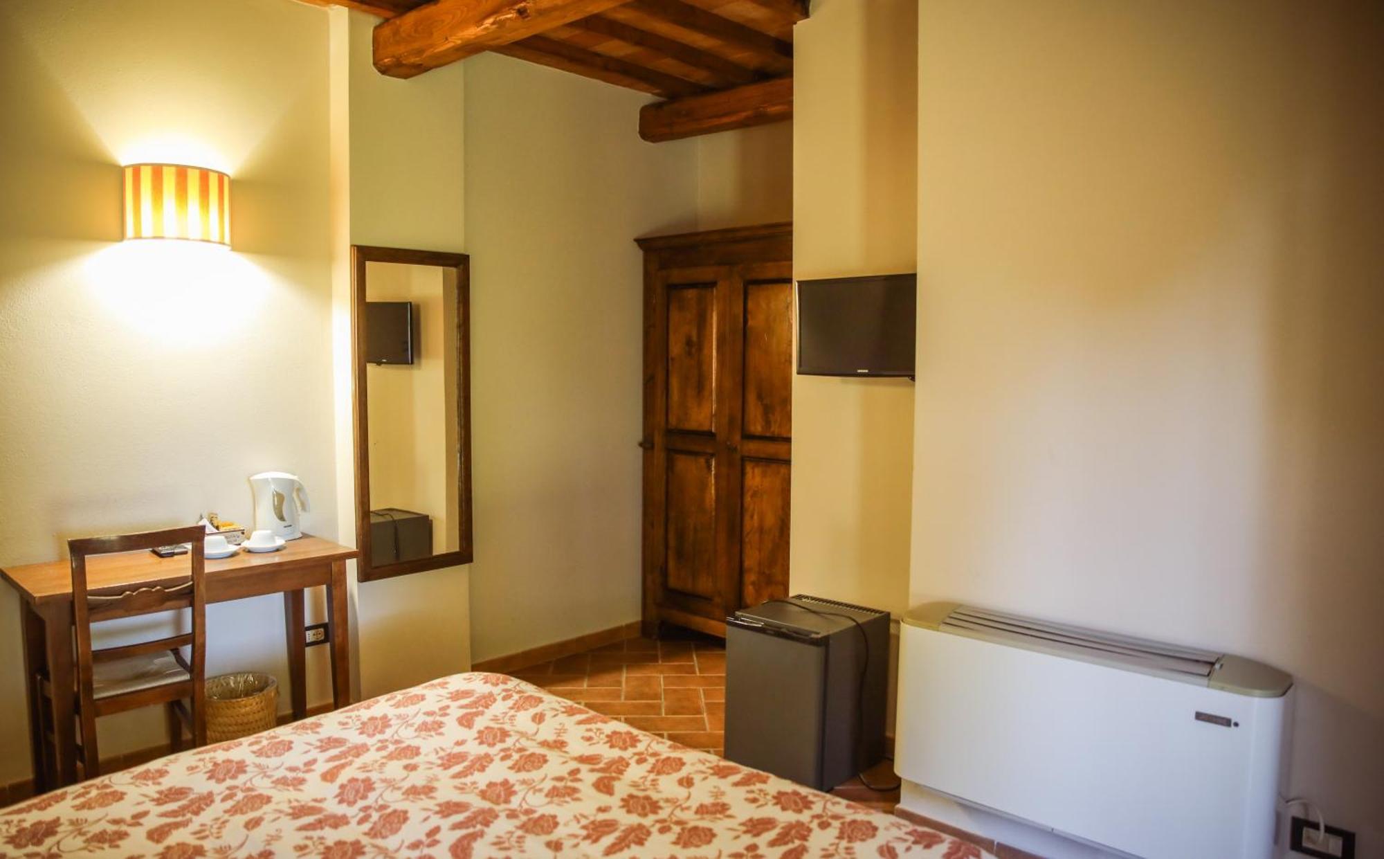 Agriturismo La Vecchia Quercia モンテメラノ エクステリア 写真