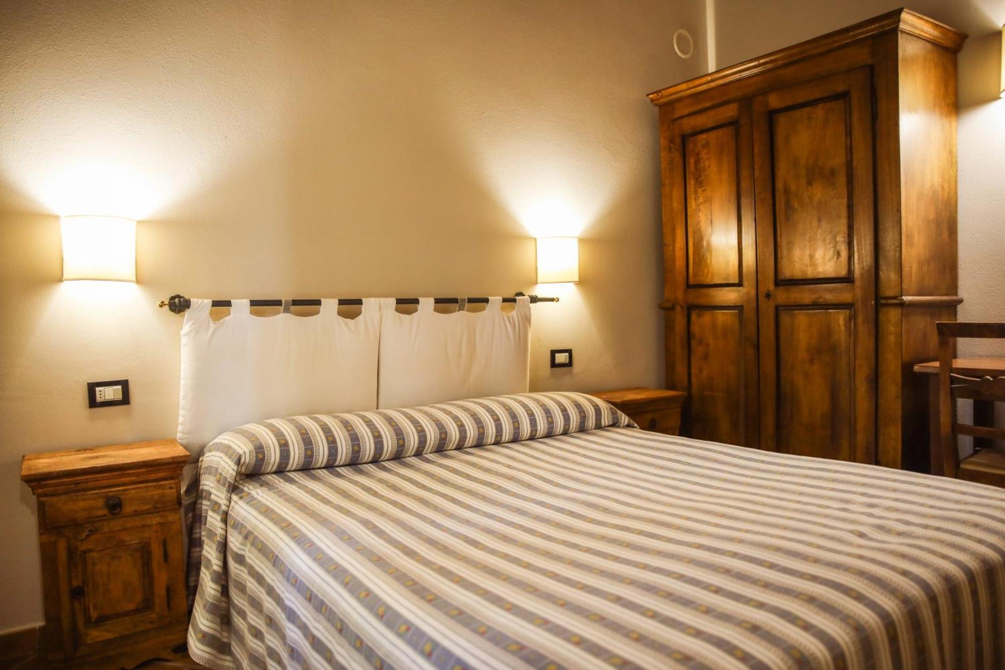 Agriturismo La Vecchia Quercia モンテメラノ エクステリア 写真